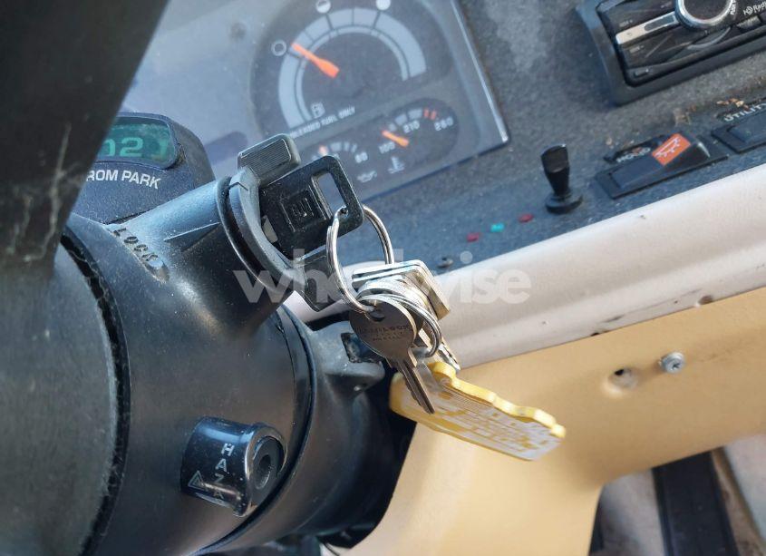 Photo 11 of 1994 Chevrolet P30 (VIN 1GBKP37N0R3325657)