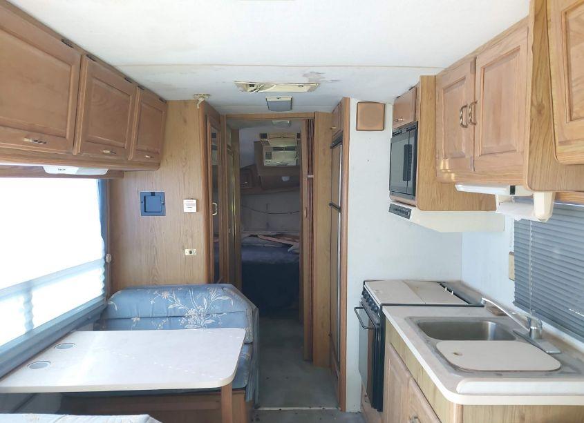 Photo 8 of 1991 Chevrolet P30 (VIN 1GBKP37N3M3302060)