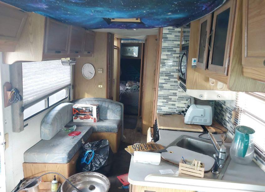 Photo 15 of 1992 Chevrolet P30 (VIN 1GBKP37N7N3314424)