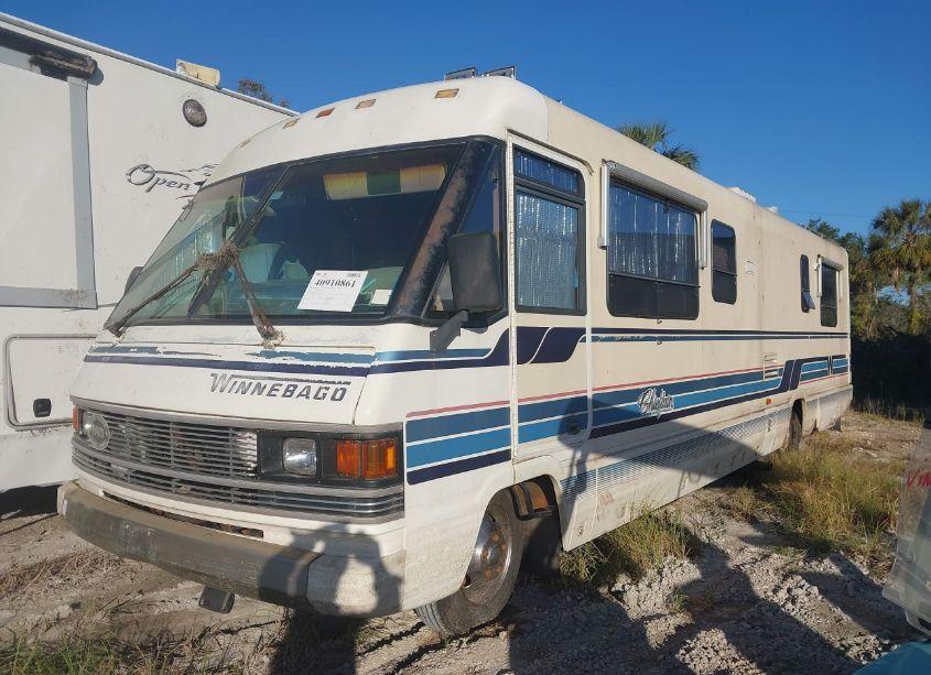 Photo 2 of 1992 Chevrolet P30 (VIN 1GBKP37N7N3314424)