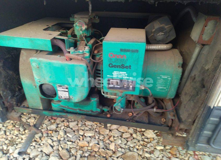 Photo 18 of 1985 Chevrolet P30 (VIN 1GBKP37W6F3303683)