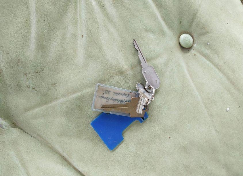 Photo 11 of 1984 Chevrolet P30 (VIN 1GBKP37WXE3324356)