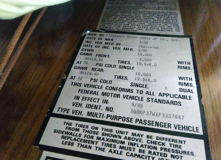 Photo 9 of 1985 Chevrolet P30 (VIN 1GBKP37WXF3337447)