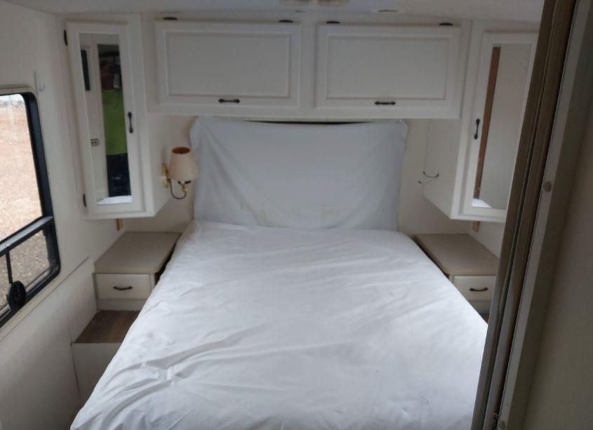 Photo 12 of 1997 Chevrolet P30 (VIN 1GBLP37J2V3305955)