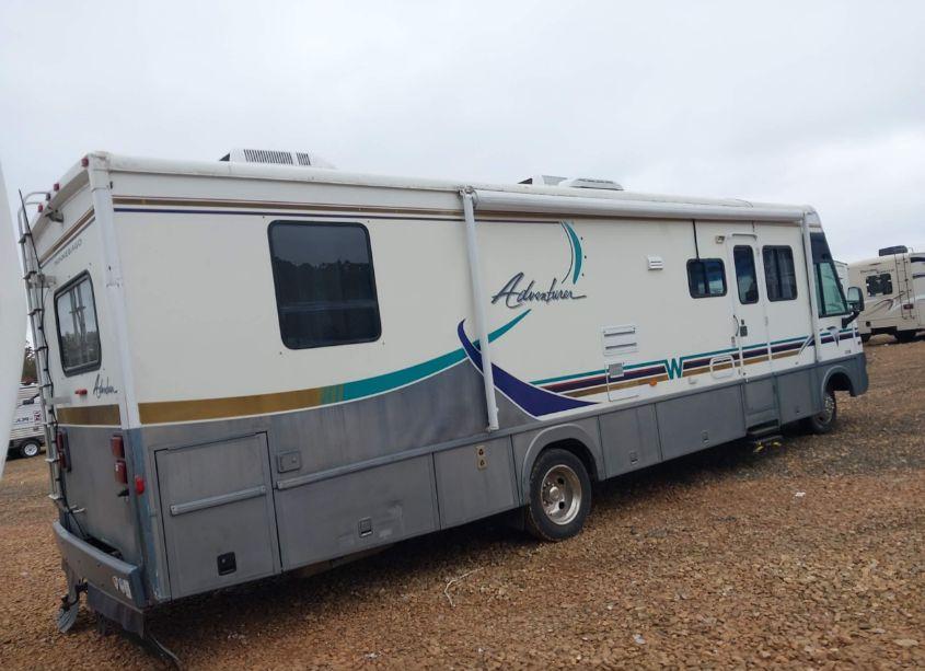 Photo 4 of 1997 Chevrolet P30 (VIN 1GBLP37J2V3305955)