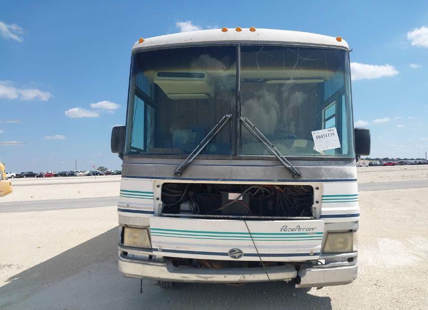 Photo 11 of 1996 Chevrolet P30 (VIN 1GBLP37J3T3317688)