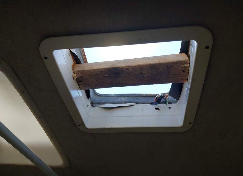 Photo 17 of 1996 Chevrolet P30 (VIN 1GBLP37J3T3317688)