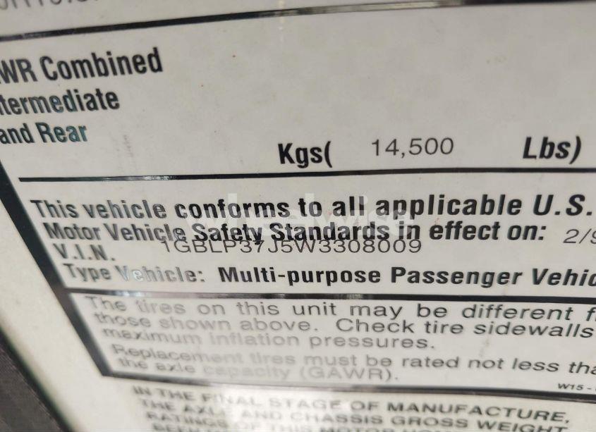 Photo 9 of 1998 Chevrolet P30 (VIN 1GBLP37J5W3308009)