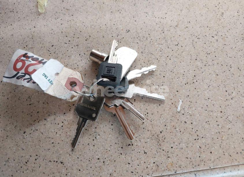 Photo 11 of 1997 Chevrolet P30 (VIN 1GBLP37J6V3303853)