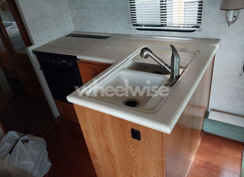 Photo 13 of 1997 Chevrolet P30 (VIN 1GBLP37J6V3303853)