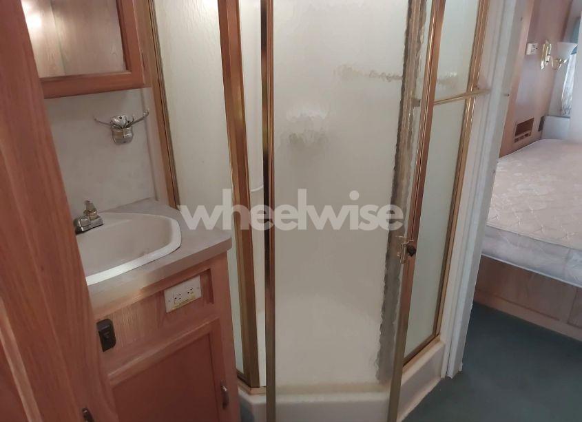 Photo 11 of 1997 Chevrolet P30 (VIN 1GBLP37J6V3304517)