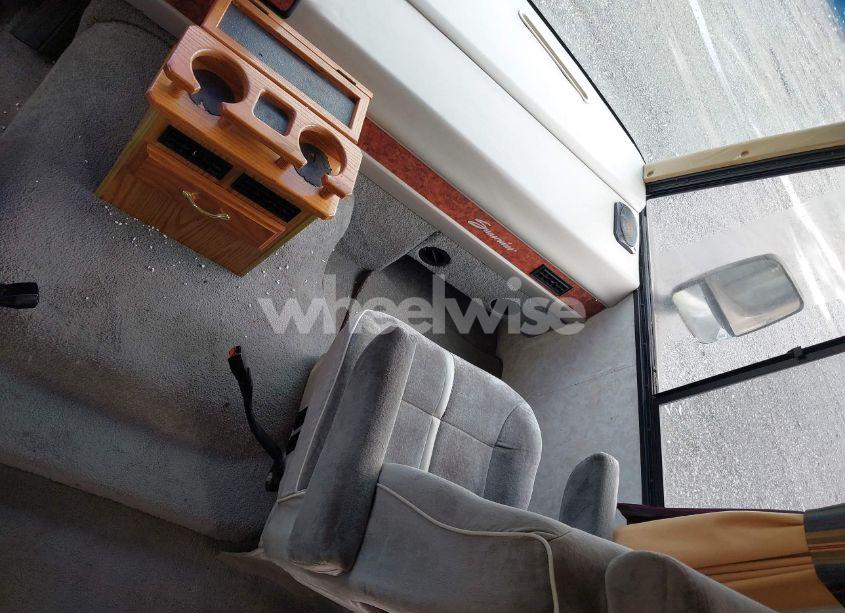 Photo 19 of 1997 Chevrolet P30 (VIN 1GBLP37J8V3314773)