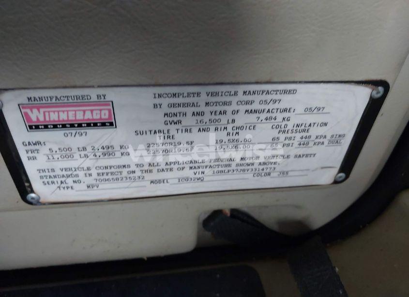 Photo 9 of 1997 Chevrolet P30 (VIN 1GBLP37J8V3314773)