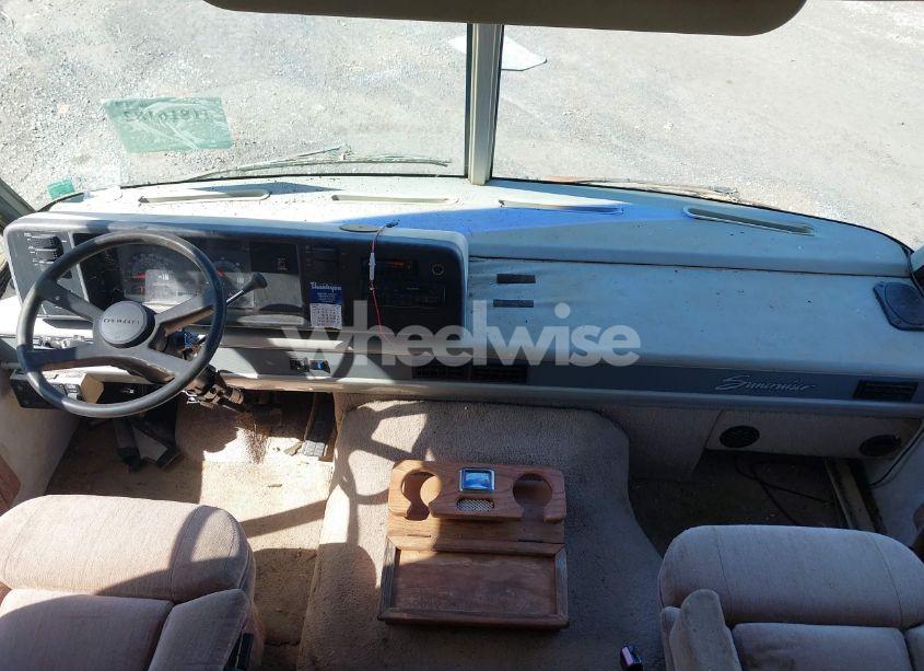 Photo 5 of 1996 Chevrolet P30 (VIN 1GBLP37J9T3310695)