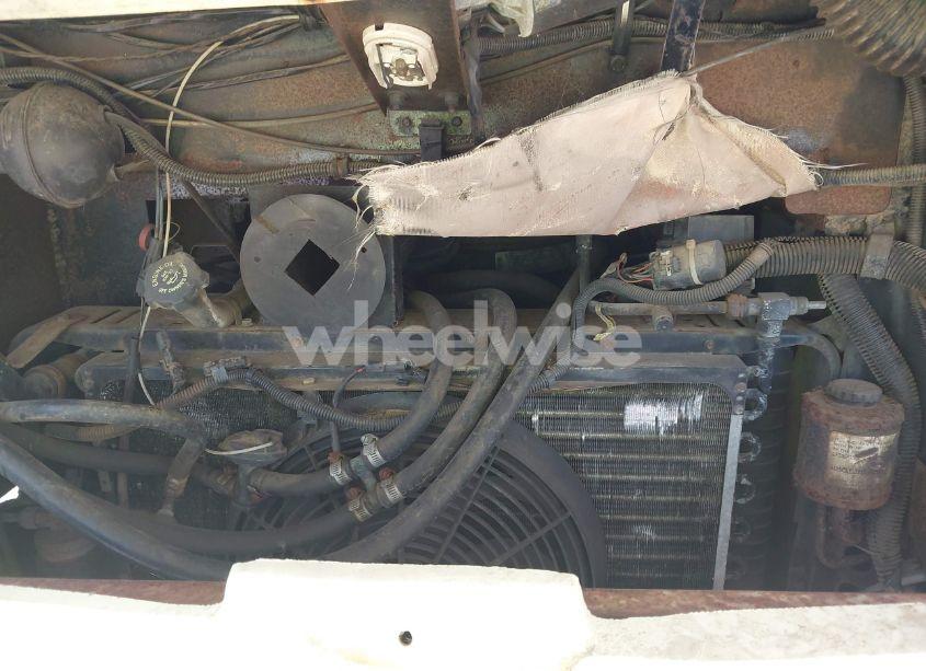 Photo 10 of 1995 Chevrolet P30 (VIN 1GBLP37N5S3319251)