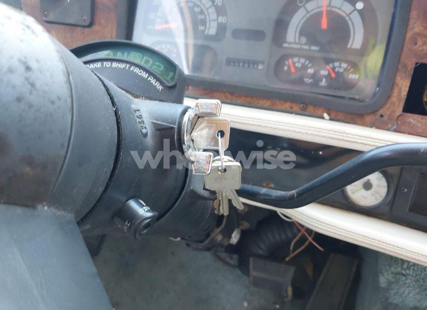 Photo 11 of 1995 Chevrolet P30 (VIN 1GBLP37N5S3319251)