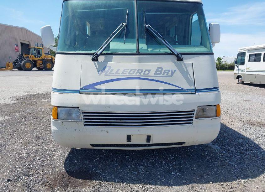 Photo 6 of 1995 Chevrolet P30 (VIN 1GBLP37N5S3319251)