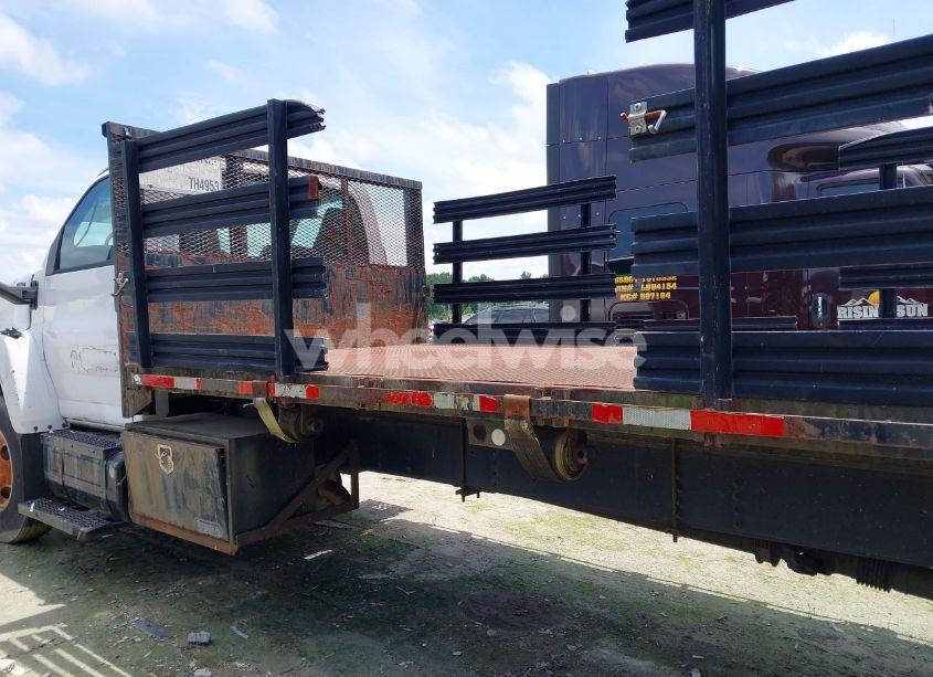 Photo 13 of 2005 Chevrolet Cc7500 N/A (VIN 1GBM7C1C35F505868)