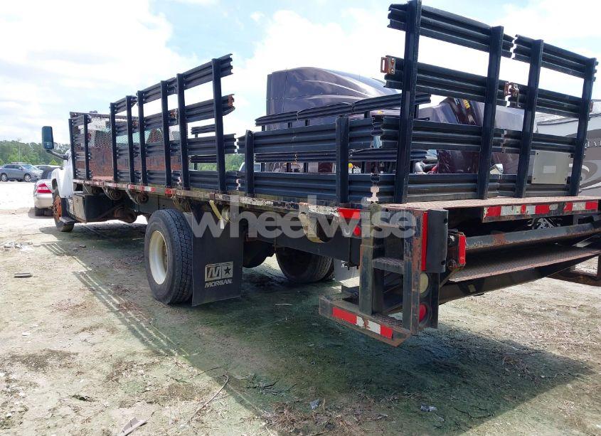 Photo 3 of 2005 Chevrolet Cc7500 N/A (VIN 1GBM7C1C35F505868)