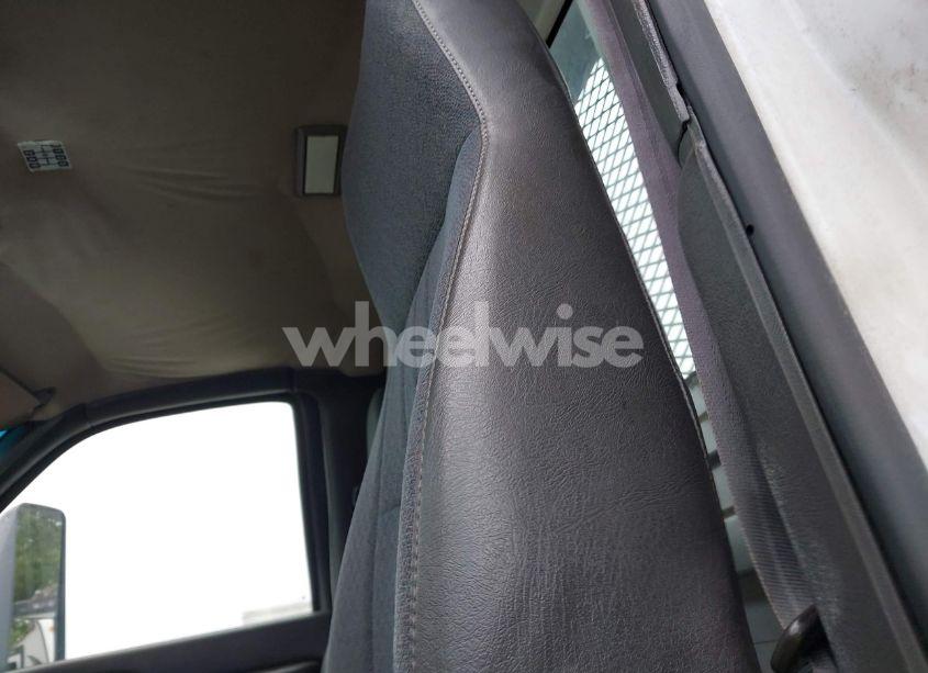 Photo 6 of 2005 Chevrolet Cc7500 N/A (VIN 1GBM7C1C35F505868)