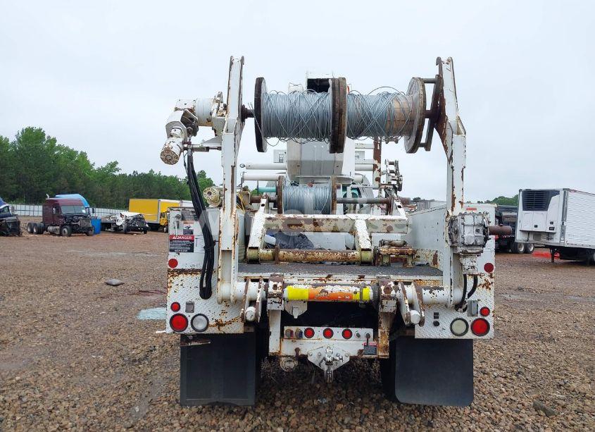 Photo 15 of 2005 Chevrolet Cc7500 N/A (VIN 1GBM7C1C75F529025)