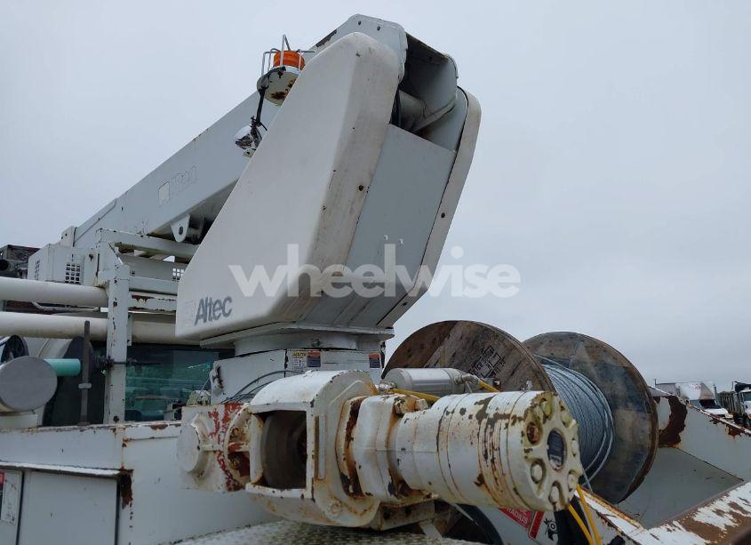 Photo 19 of 2005 Chevrolet Cc7500 N/A (VIN 1GBM7C1C75F529025)