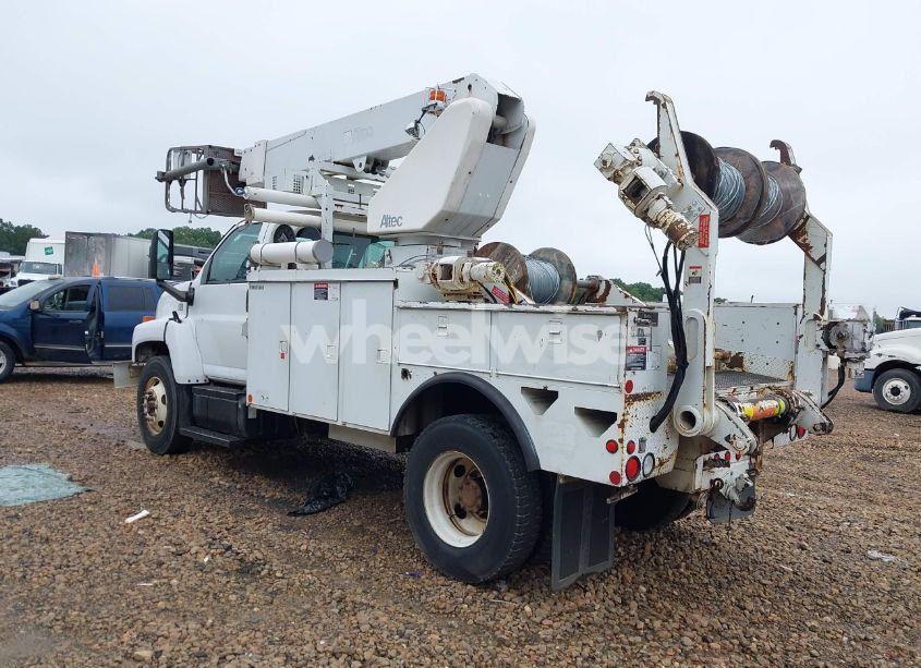 Photo 3 of 2005 Chevrolet Cc7500 N/A (VIN 1GBM7C1C75F529025)