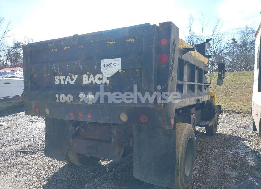 Photo 4 of 1999 Chevrolet C-series C7H042 (VIN 1GBM7H1C7XJ108757)