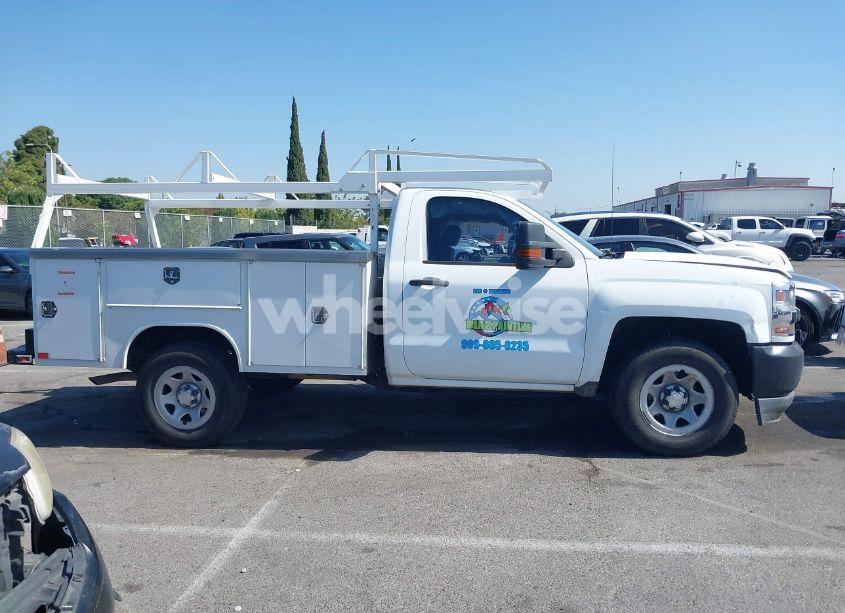 Photo 13 of 2018 Chevrolet Silverado 1500 WT (VIN 1GBNCNECXJZ227646)