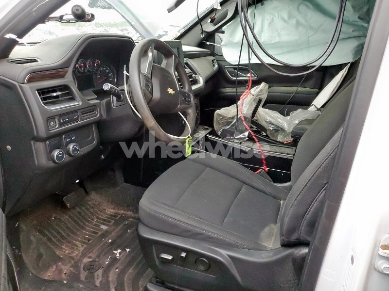 Photo 2 of 2022 CHEVROLET TAHOE C1500 (VIN 1GBSCLED5NR233554)