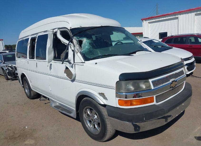 2010 Chevrolet Express 1500 UPFITTER (VIN 1GBUGEB42A1110400) main photo
