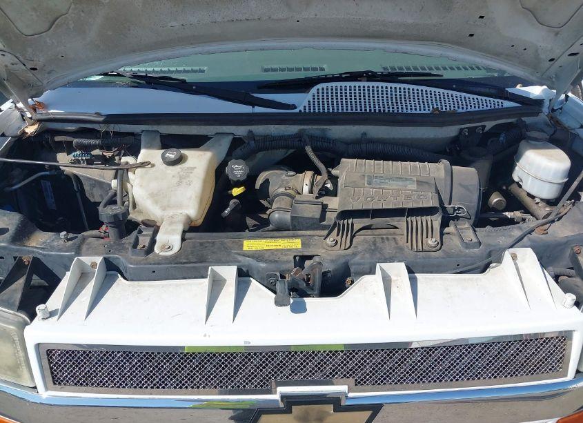 Photo 10 of 2010 Chevrolet Express 1500 UPFITTER (VIN 1GBUGEB42A1110400)