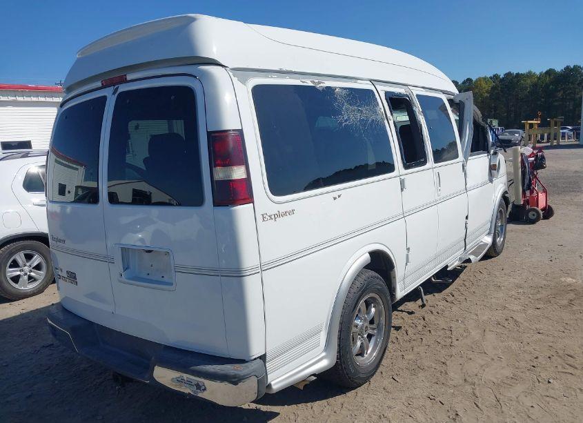 Photo 4 of 2010 Chevrolet Express 1500 UPFITTER (VIN 1GBUGEB42A1110400)
