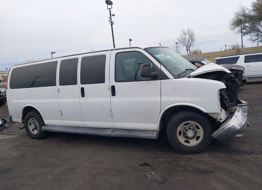Photo 14 of 2014 Chevrolet Express 3500 LT (VIN 1GBZG1FG7E1115813)