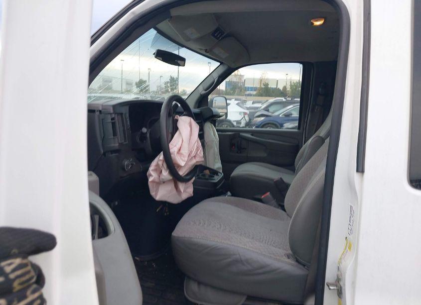 Photo 5 of 2014 Chevrolet Express 3500 LT (VIN 1GBZG1FG7E1115813)