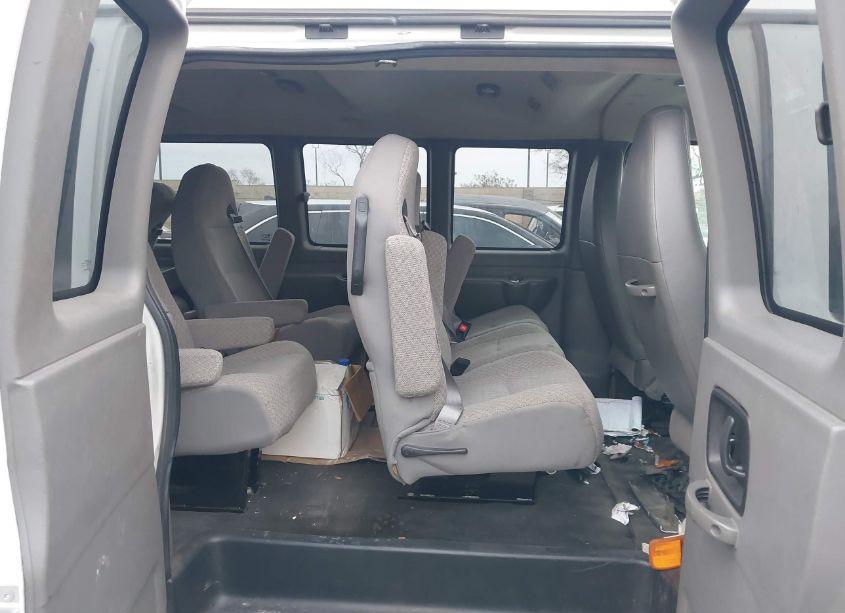 Photo 8 of 2014 Chevrolet Express 3500 LT (VIN 1GBZG1FG7E1115813)