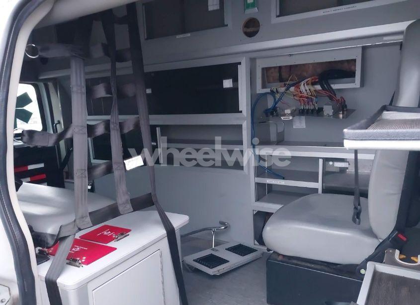 Photo 8 of 2016 Chevrolet Express 3500 DIESEL (VIN 1GBZGHCL6G1139033)