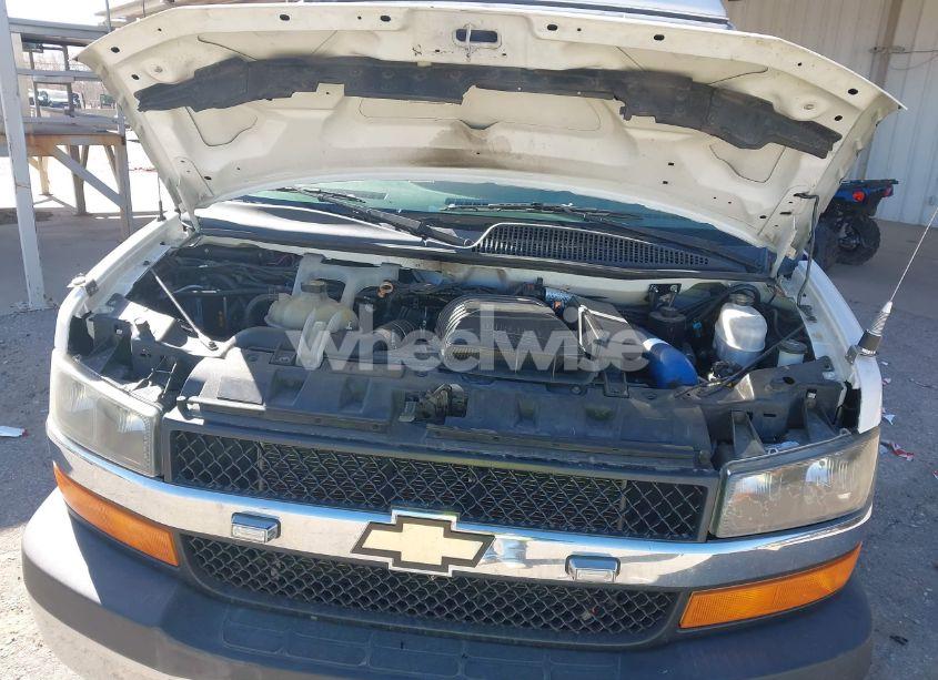 Photo 10 of 2015 Chevrolet Express 3500 DIESEL (VIN 1GBZGUCL8F1251484)