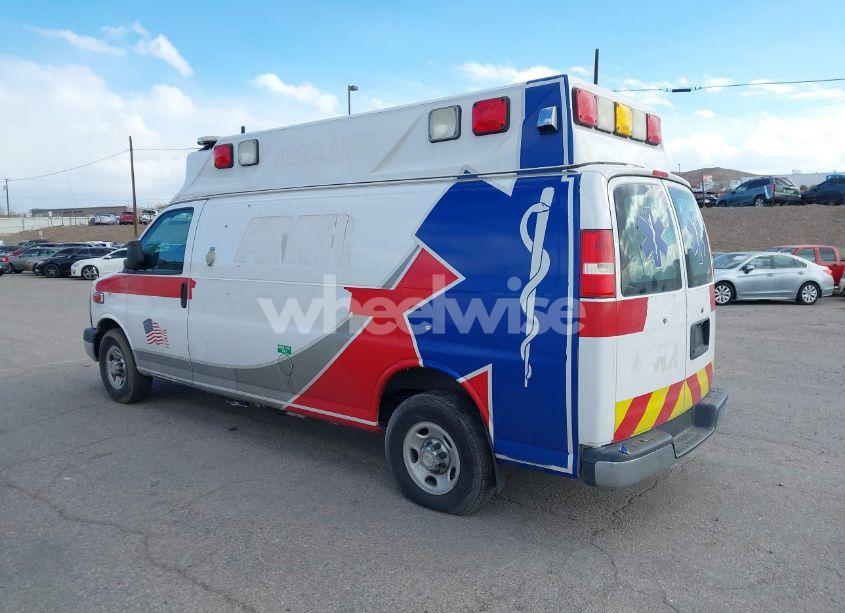 Photo 3 of 2015 Chevrolet Express 3500 DIESEL (VIN 1GBZGUCL8F1251484)