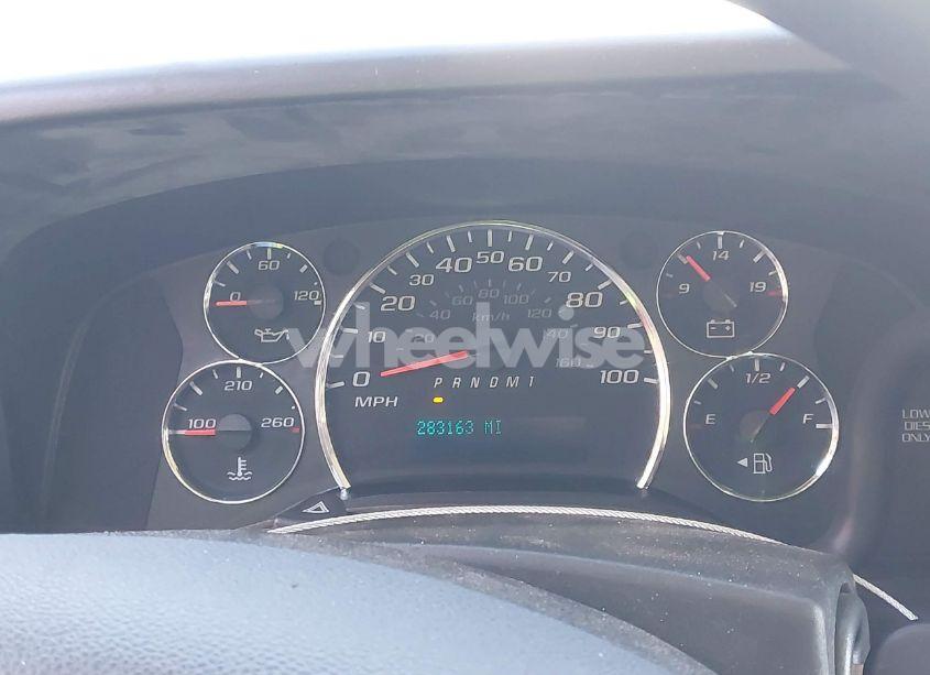 Photo 7 of 2015 Chevrolet Express 3500 DIESEL (VIN 1GBZGUCL8F1251484)