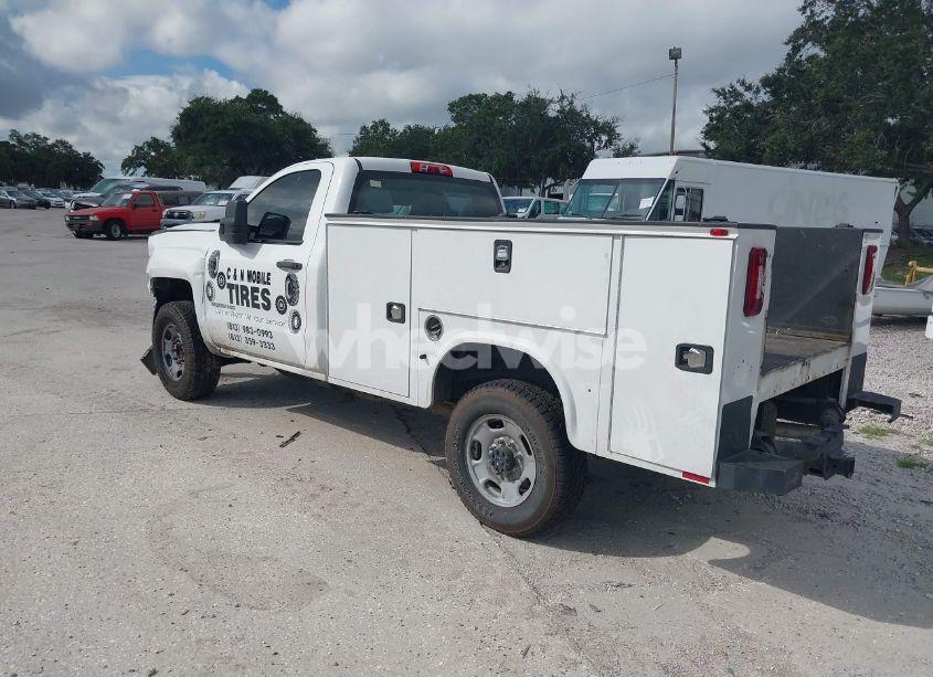 Photo 3 of 2015 Chevrolet Silverado 2500HD WT (VIN 1GC0CUEG4FZ125155)