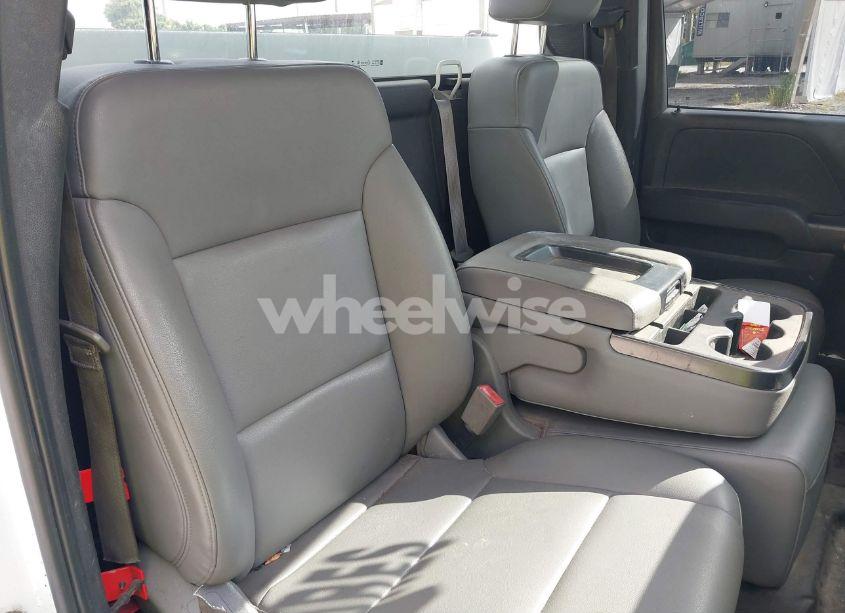 Photo 8 of 2015 Chevrolet Silverado 2500HD WT (VIN 1GC0CUEG4FZ125155)