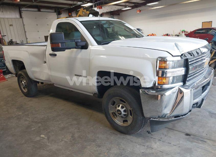 2017 Chevrolet Silverado 2500HD WT (VIN 1GC0CUEGXHZ300303) main photo