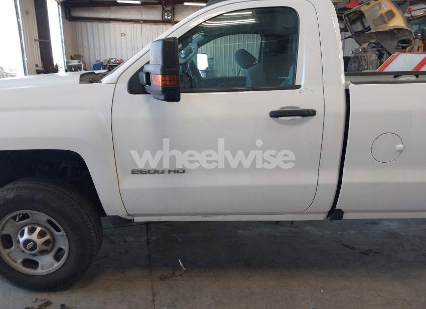 Photo 14 of 2017 Chevrolet Silverado 2500HD WT (VIN 1GC0CUEGXHZ300303)