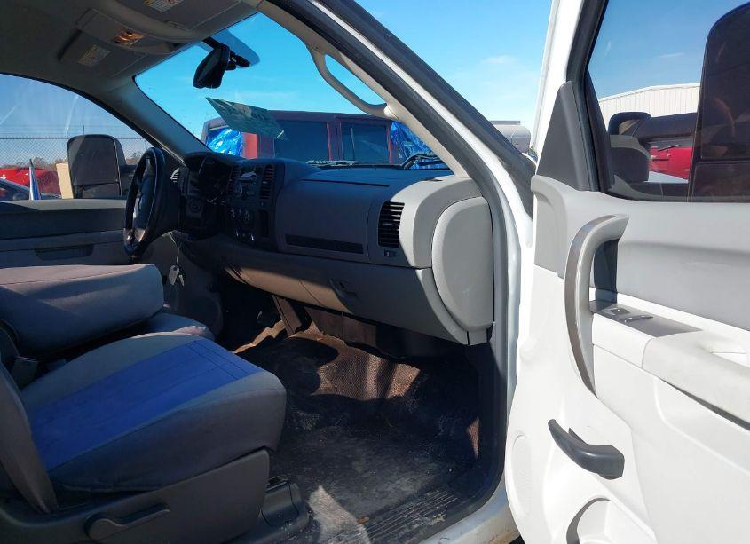 Photo 5 of 2013 Chevrolet Silverado 2500HD WORK TRUCK (VIN 1GC0CVC84DF240919)