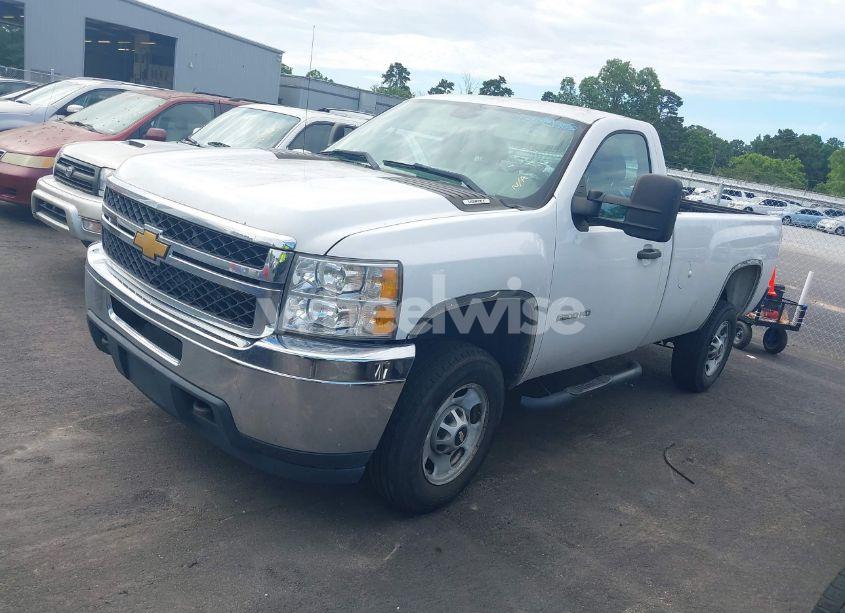 Photo 2 of 2013 Chevrolet Silverado 2500HD WORK TRUCK (VIN 1GC0CVCG0DF224630)