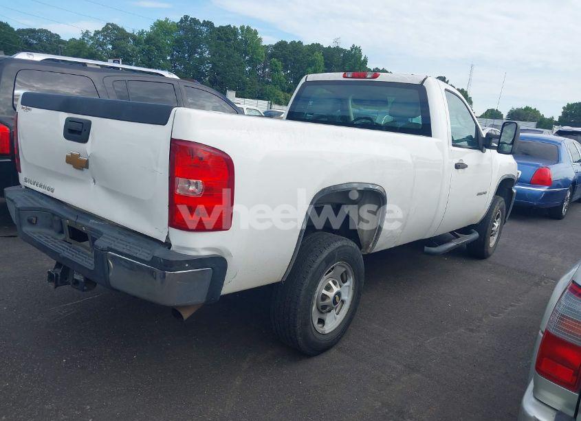 Photo 4 of 2013 Chevrolet Silverado 2500HD WORK TRUCK (VIN 1GC0CVCG0DF224630)