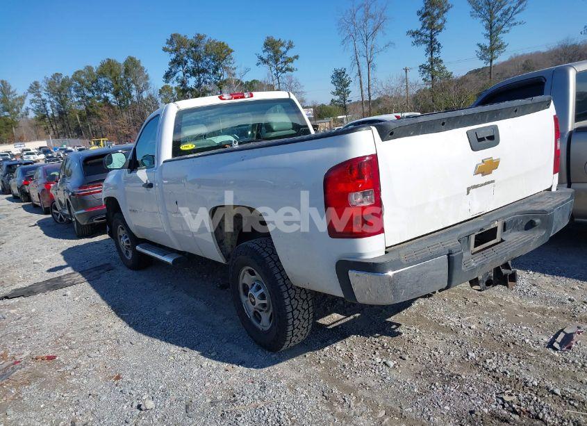 Photo 3 of 2013 Chevrolet Silverado 2500HD WORK TRUCK (VIN 1GC0CVCG1DF143877)