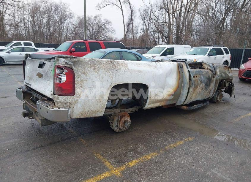 Photo 4 of 2011 Chevrolet Silverado 2500HD WORK TRUCK (VIN 1GC0CVCG3BF251575)