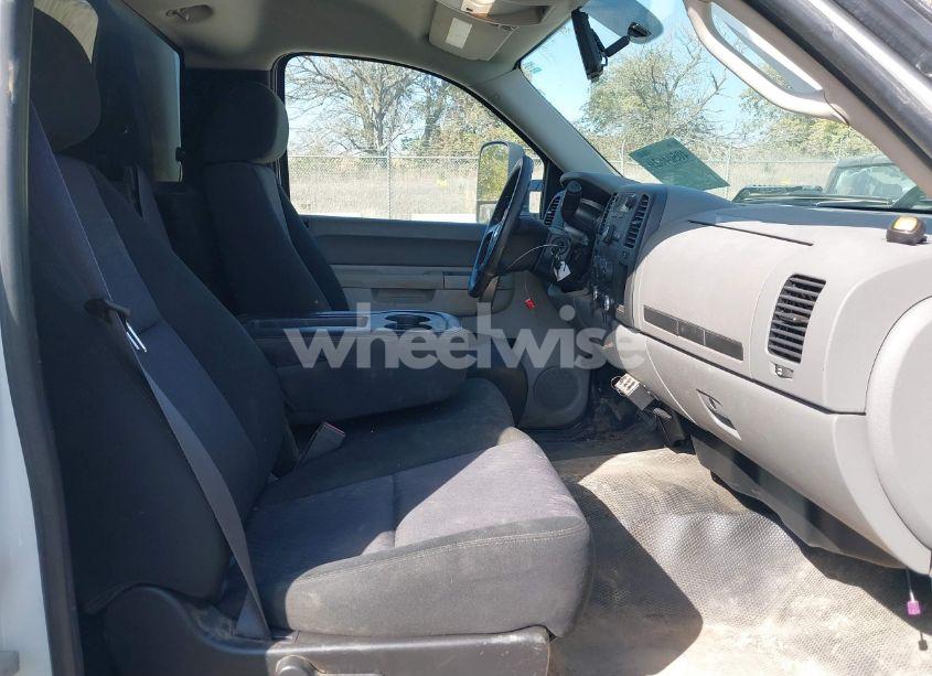 Photo 5 of 2011 Chevrolet Silverado 2500HD WORK TRUCK (VIN 1GC0CVCG7BF252650)